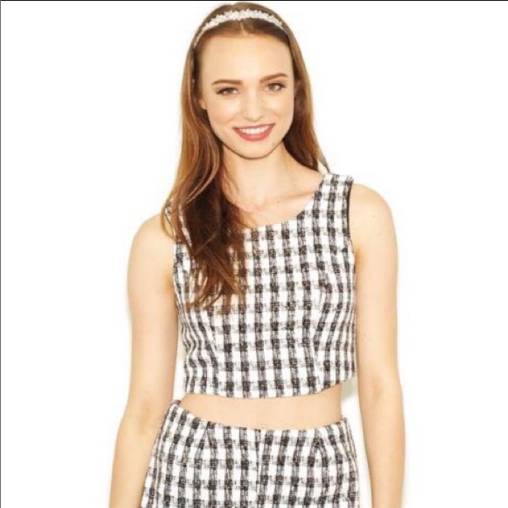 🌸West Coast Wardrobe Woven Tweed Crop Top